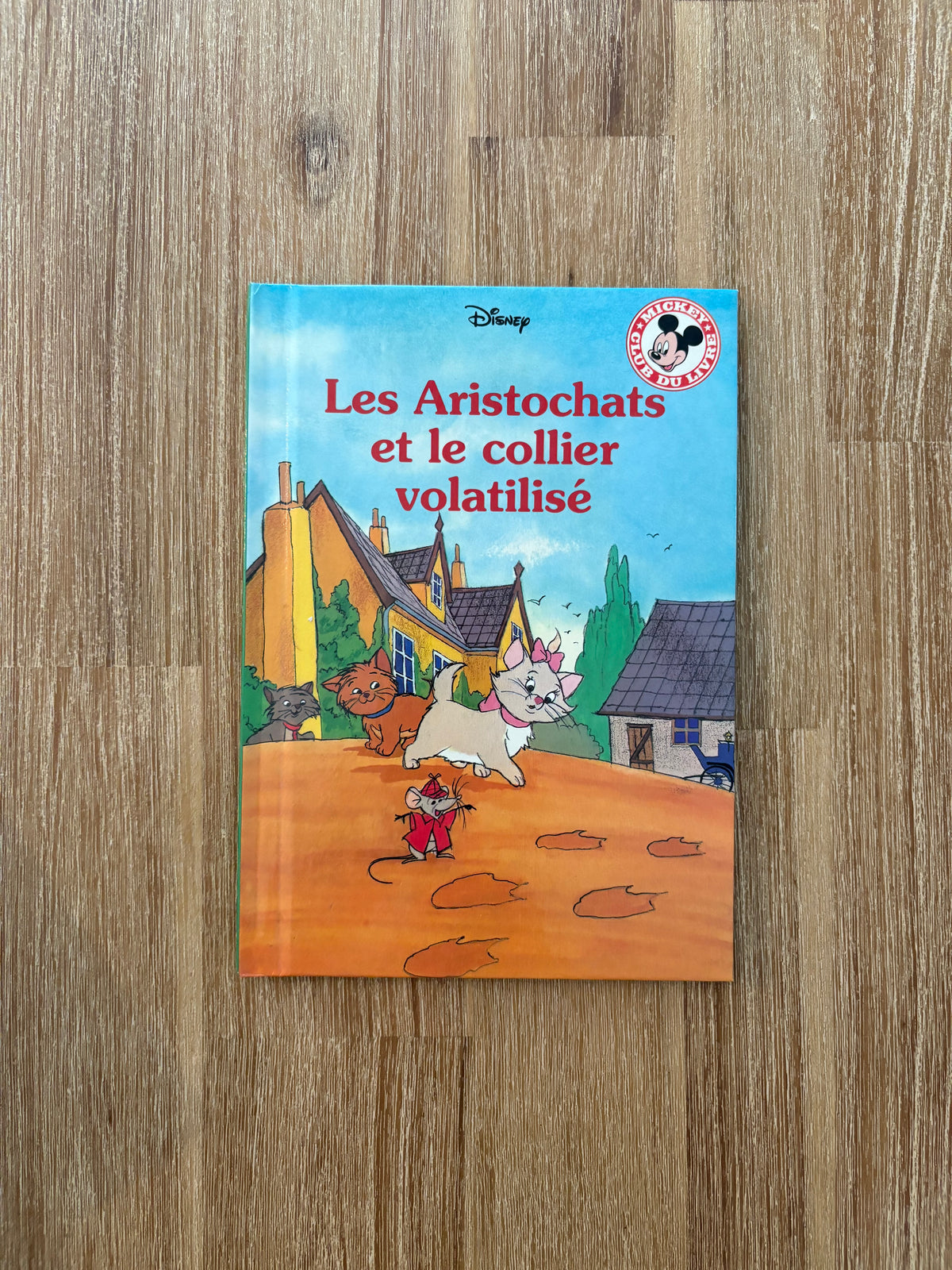 Les Aristochats et le collier volatilisé