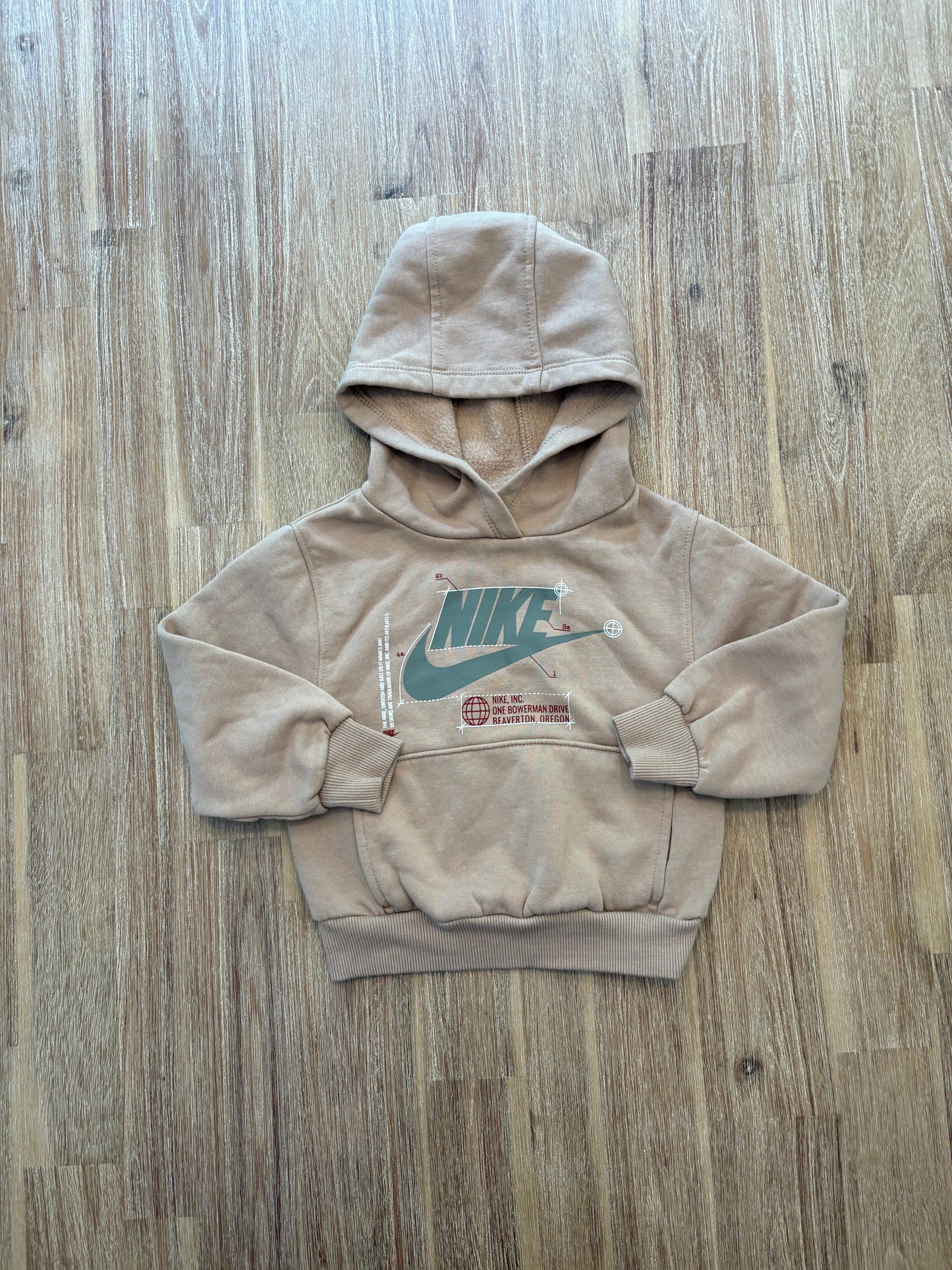 2T / Nike
