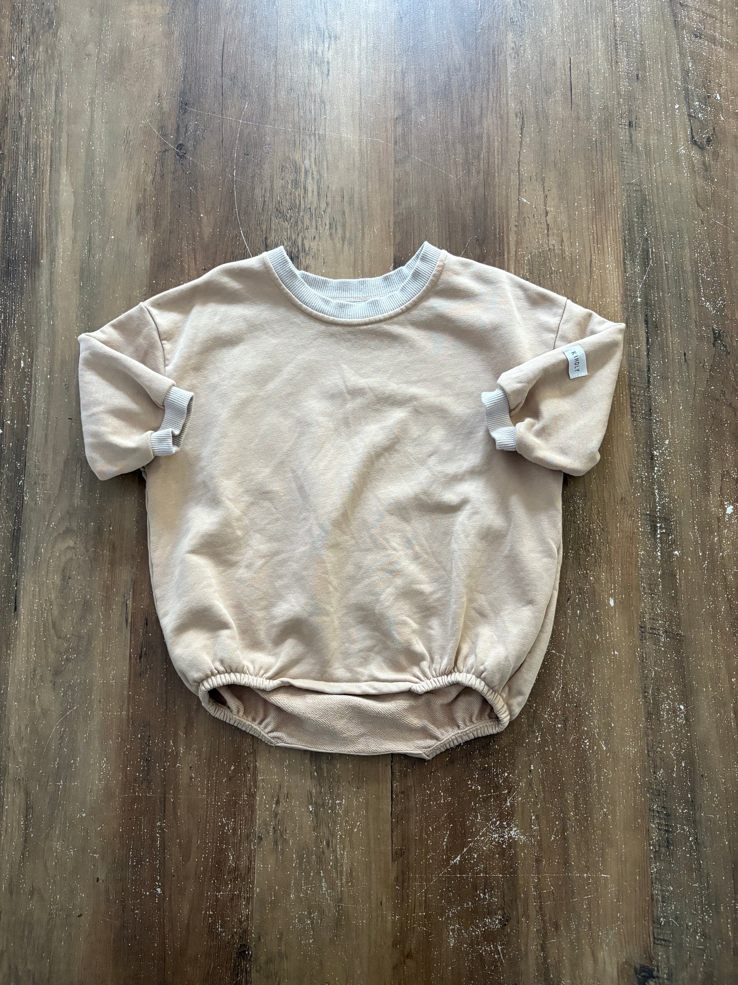 2 ans / Kindly the label