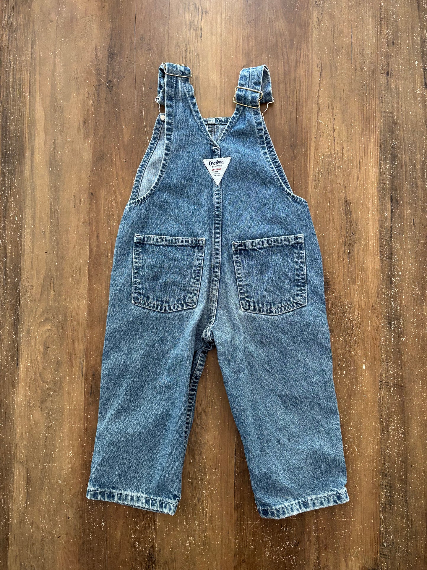 Vintage / 2T / Oshkosh