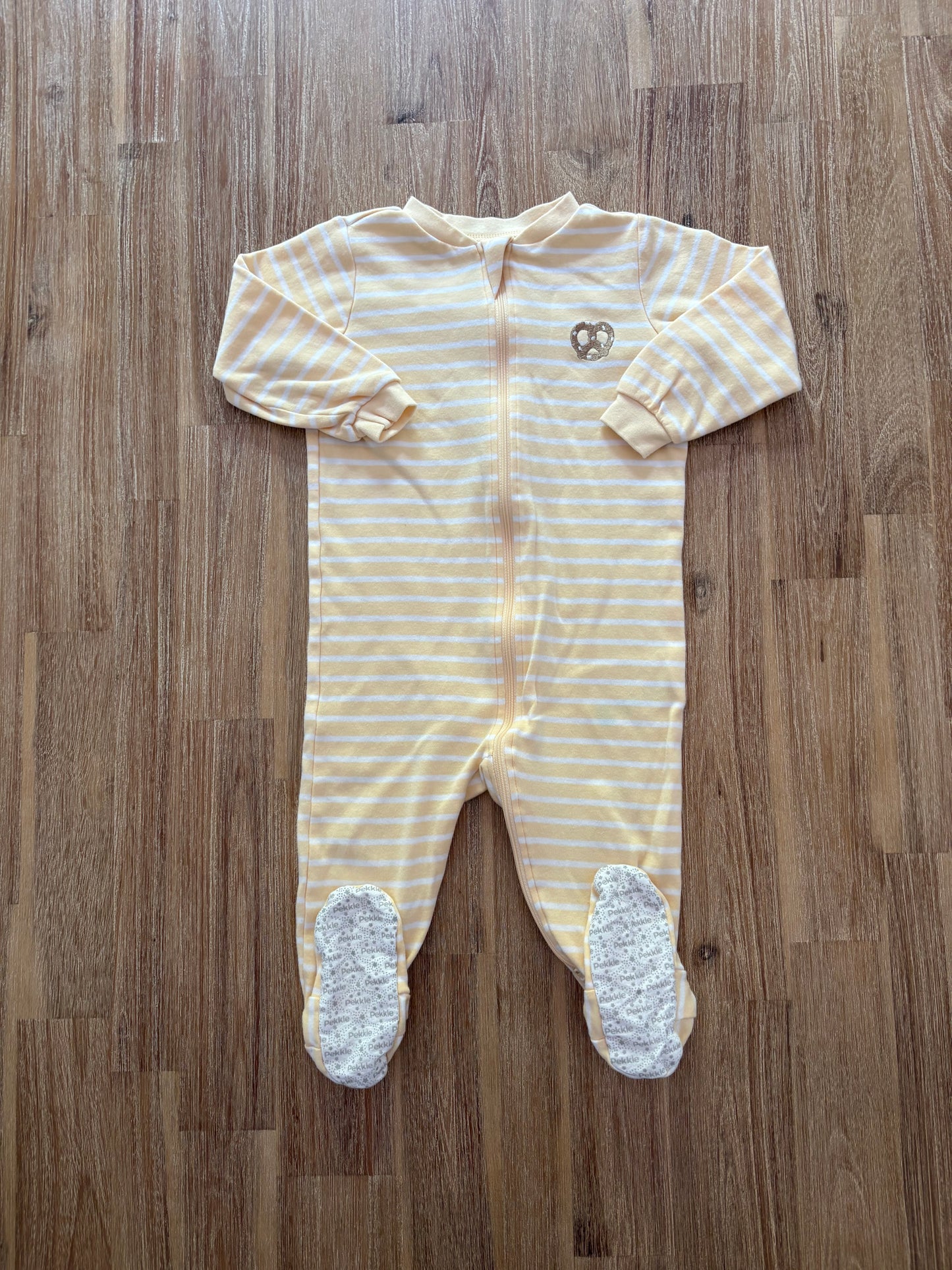 18 mois / Pekkle