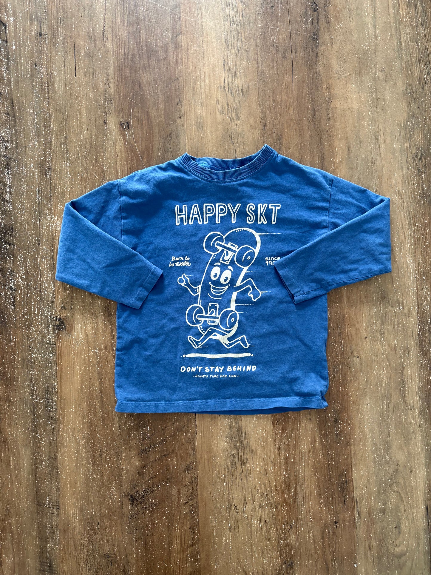 *Logo craquelé léger* 3-4 ans / Zara