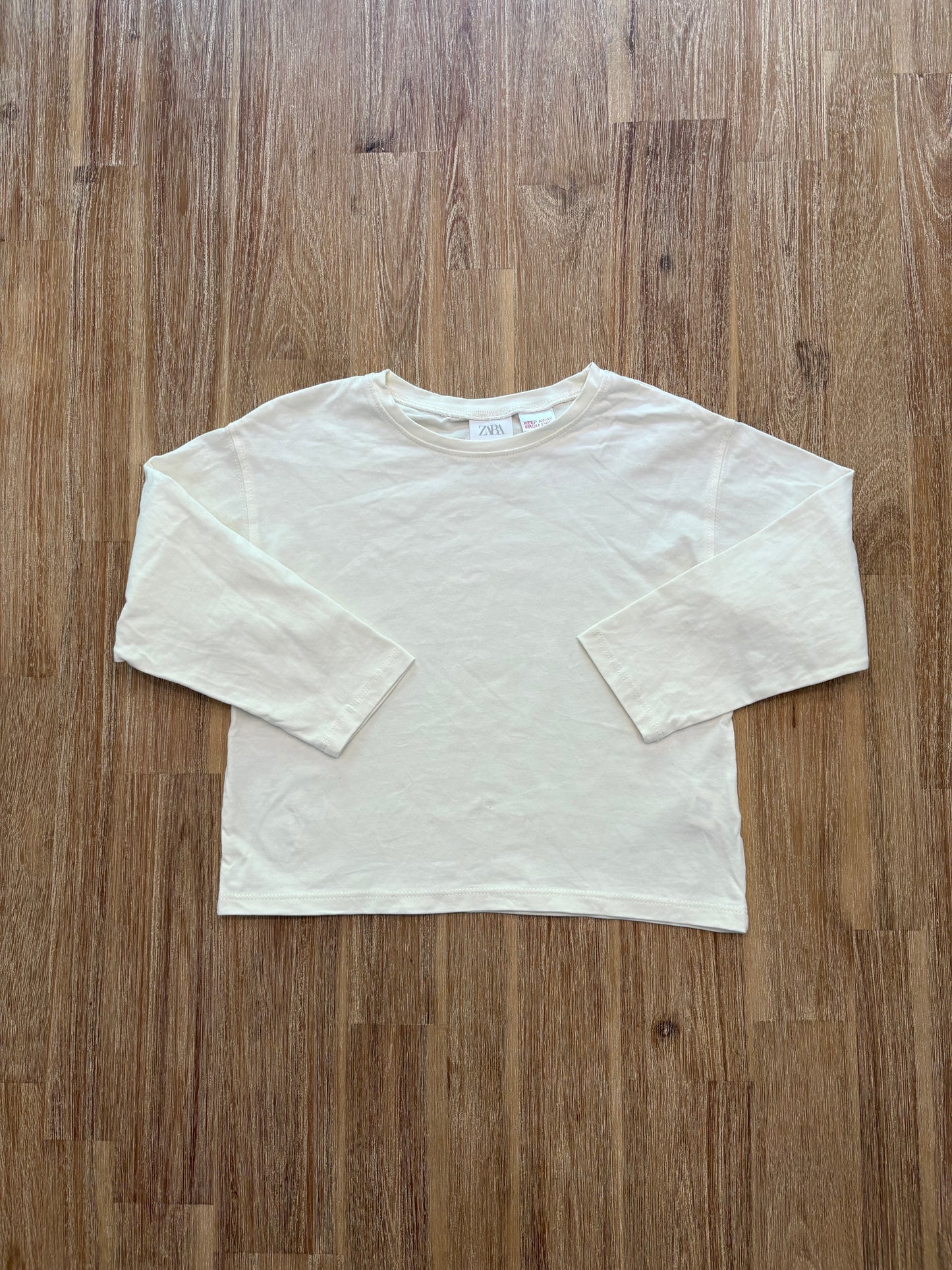 *Neuf sans étiquette* 5 ans / Zara