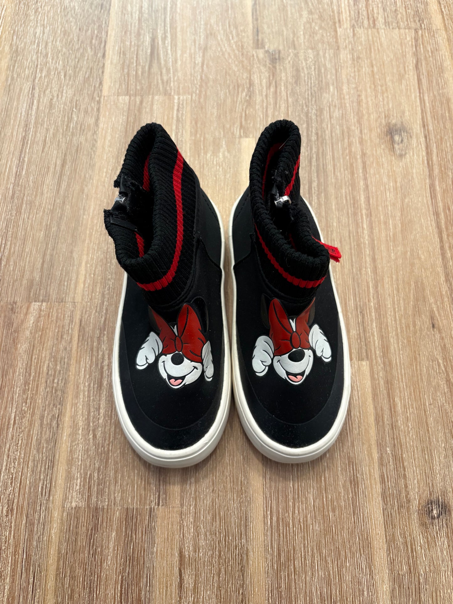 25 / Zara x disney