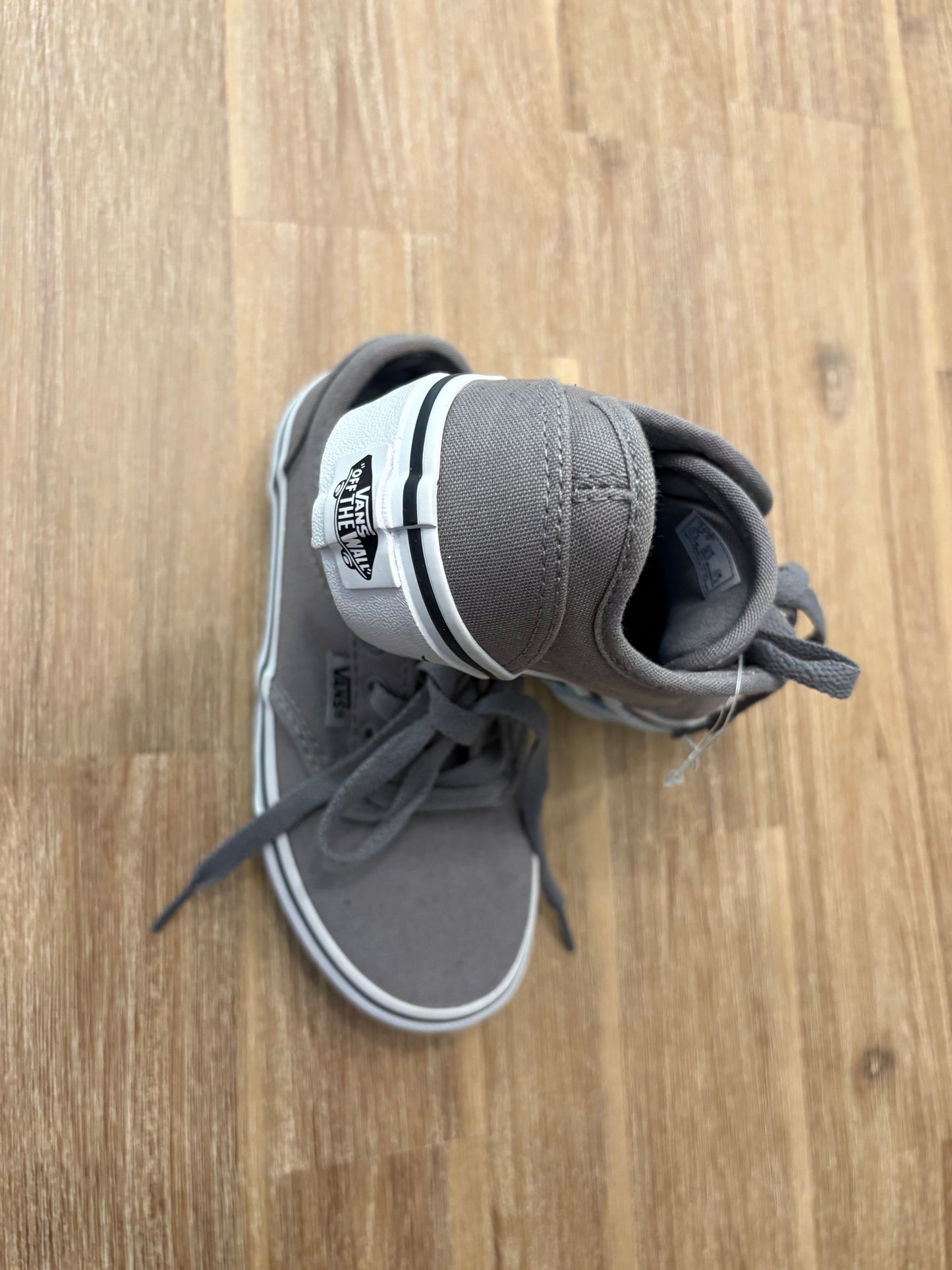 *Neuf sans étiquette* 12C / 17 CM / Vans