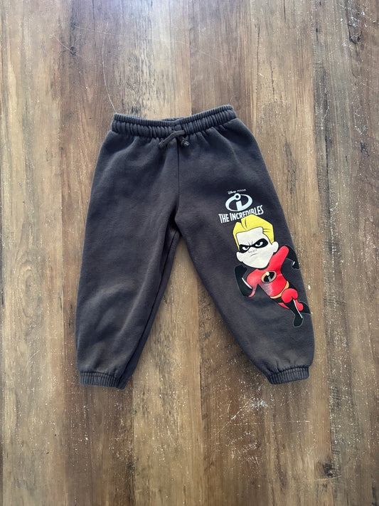 *imparfait genoux* 4 ans / Zara x Disney