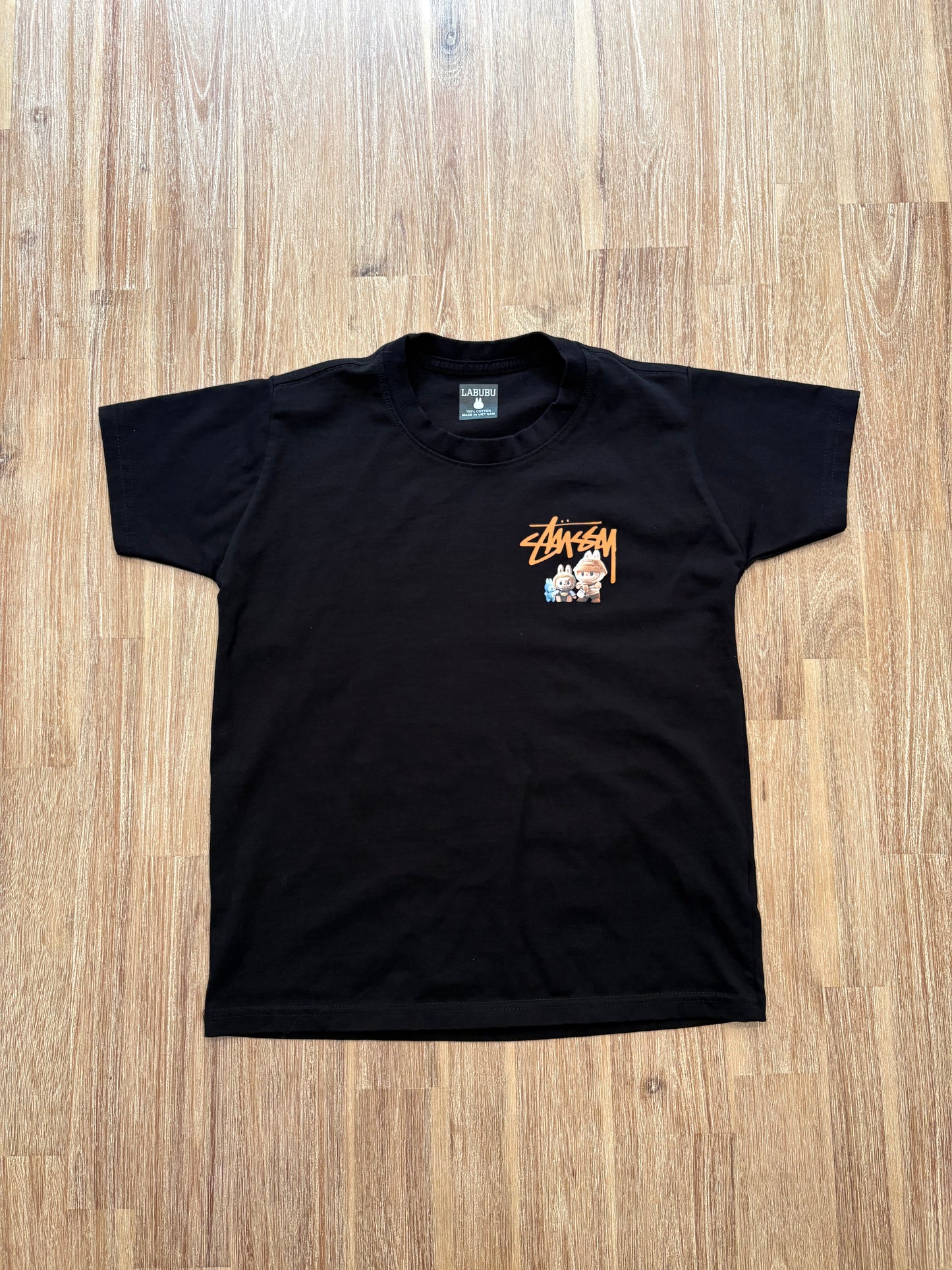 7-8 ans / Labubu x Stussy