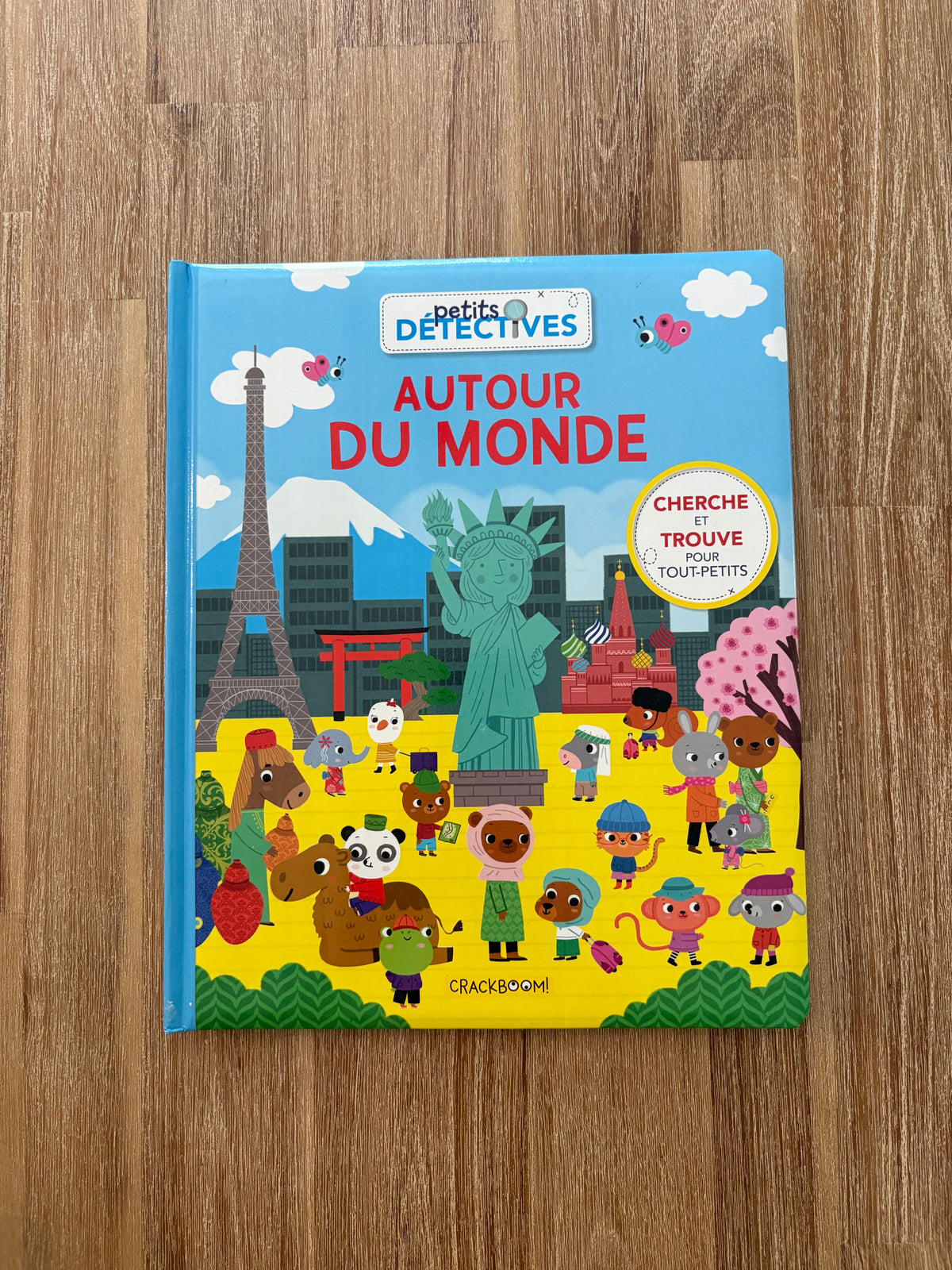 Petit détective autour du monde