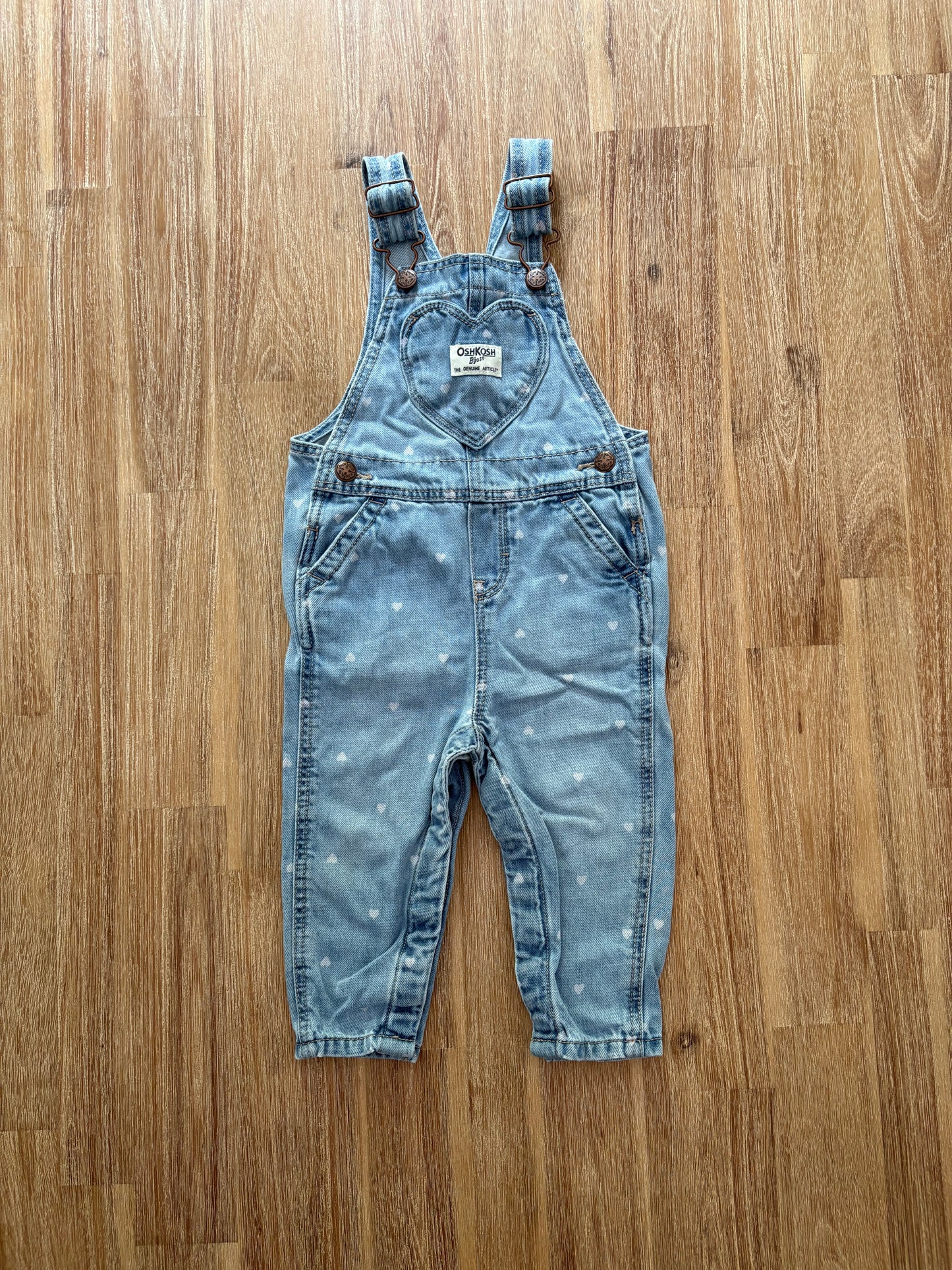 12 mois / Oshkosh