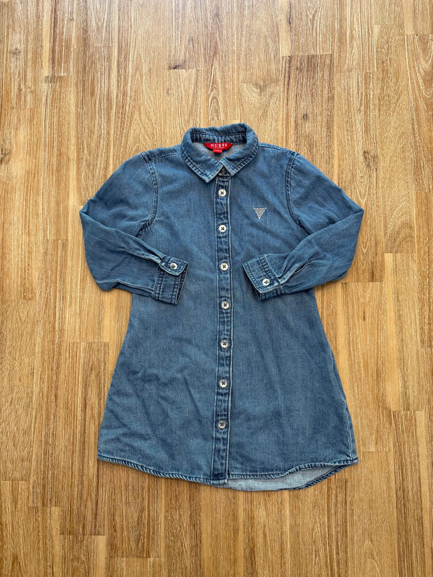 4 ans / Guess
