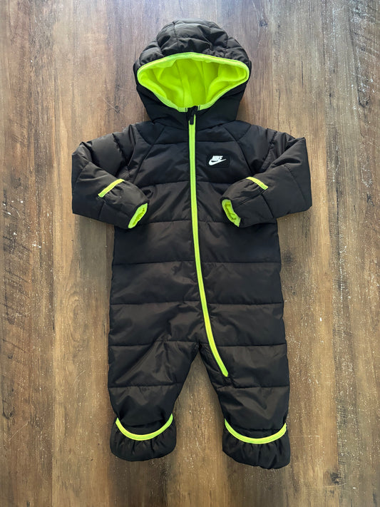 12 mois / Nike