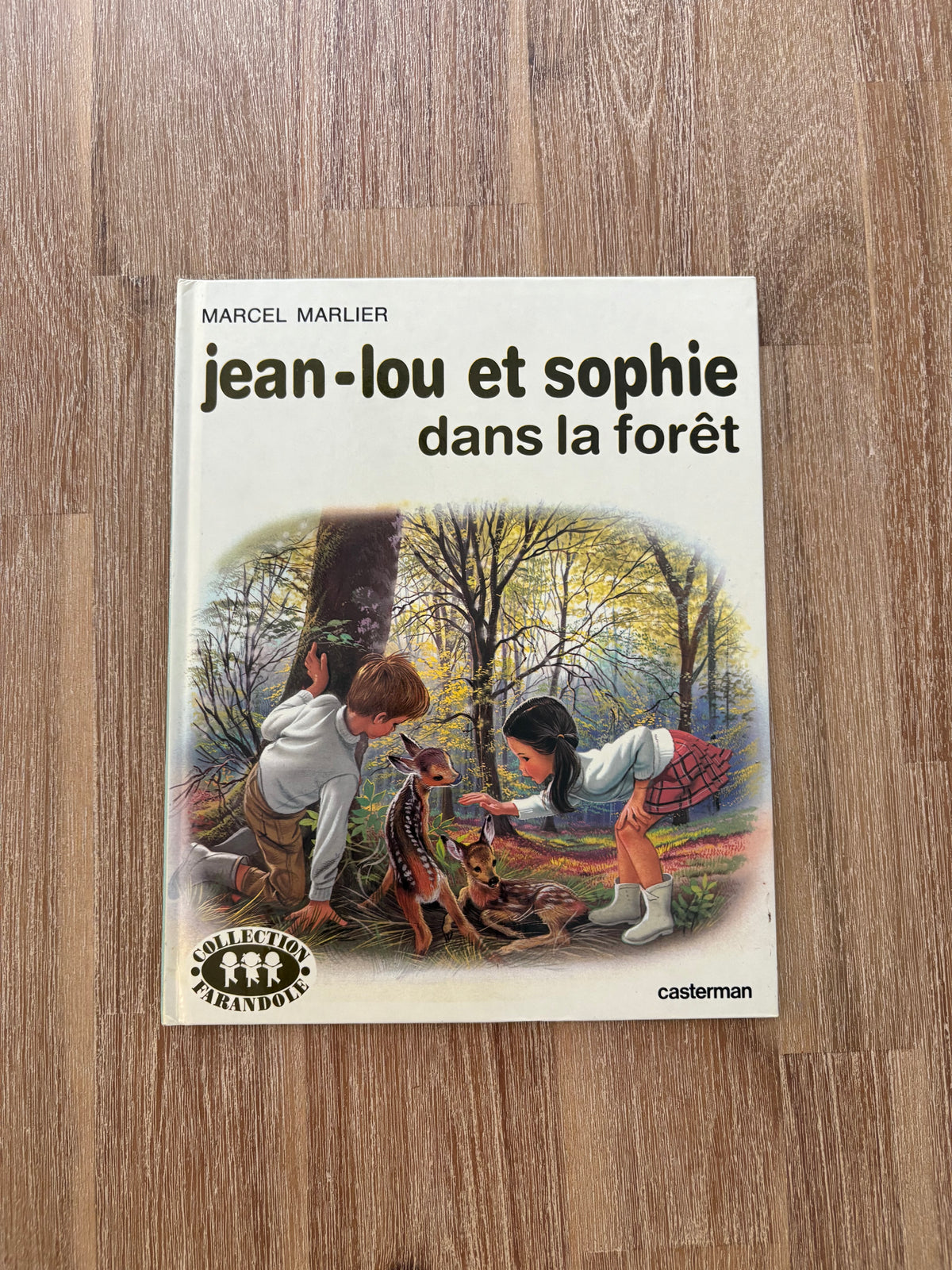 Jean-Lou et Sophie dans la forêt