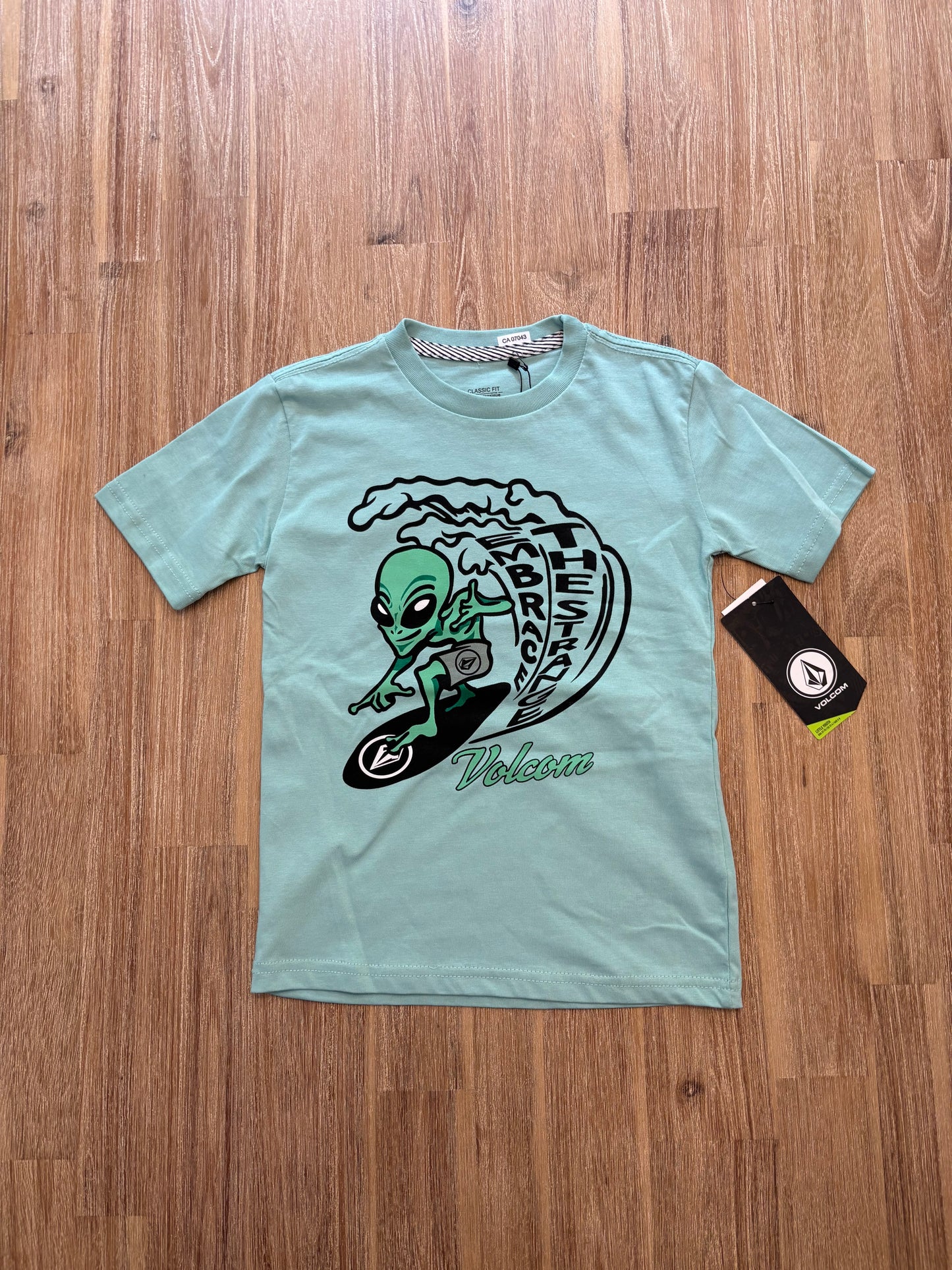 *Neuf* 4T / Volcom