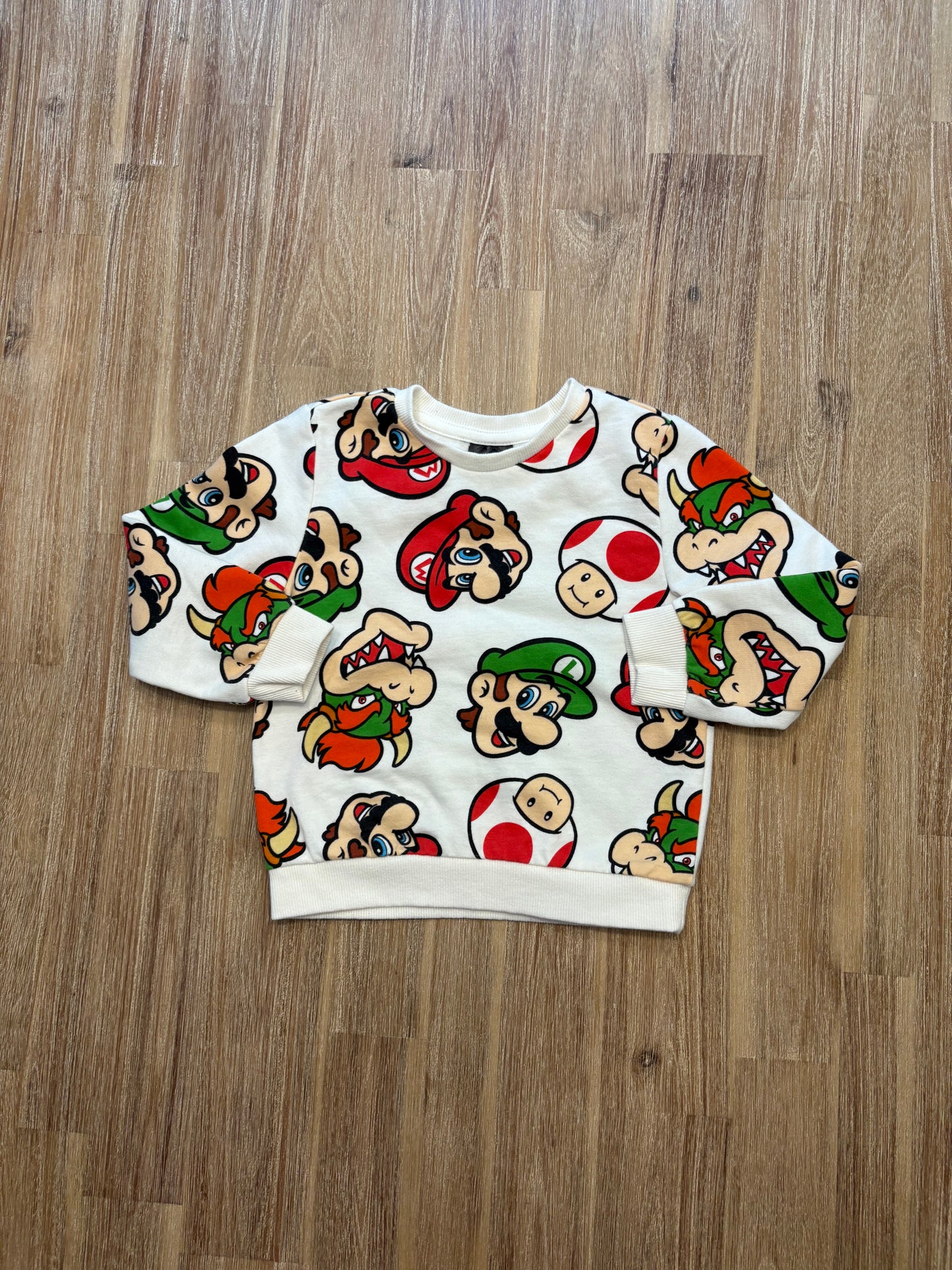 4T *Très petit / Mario