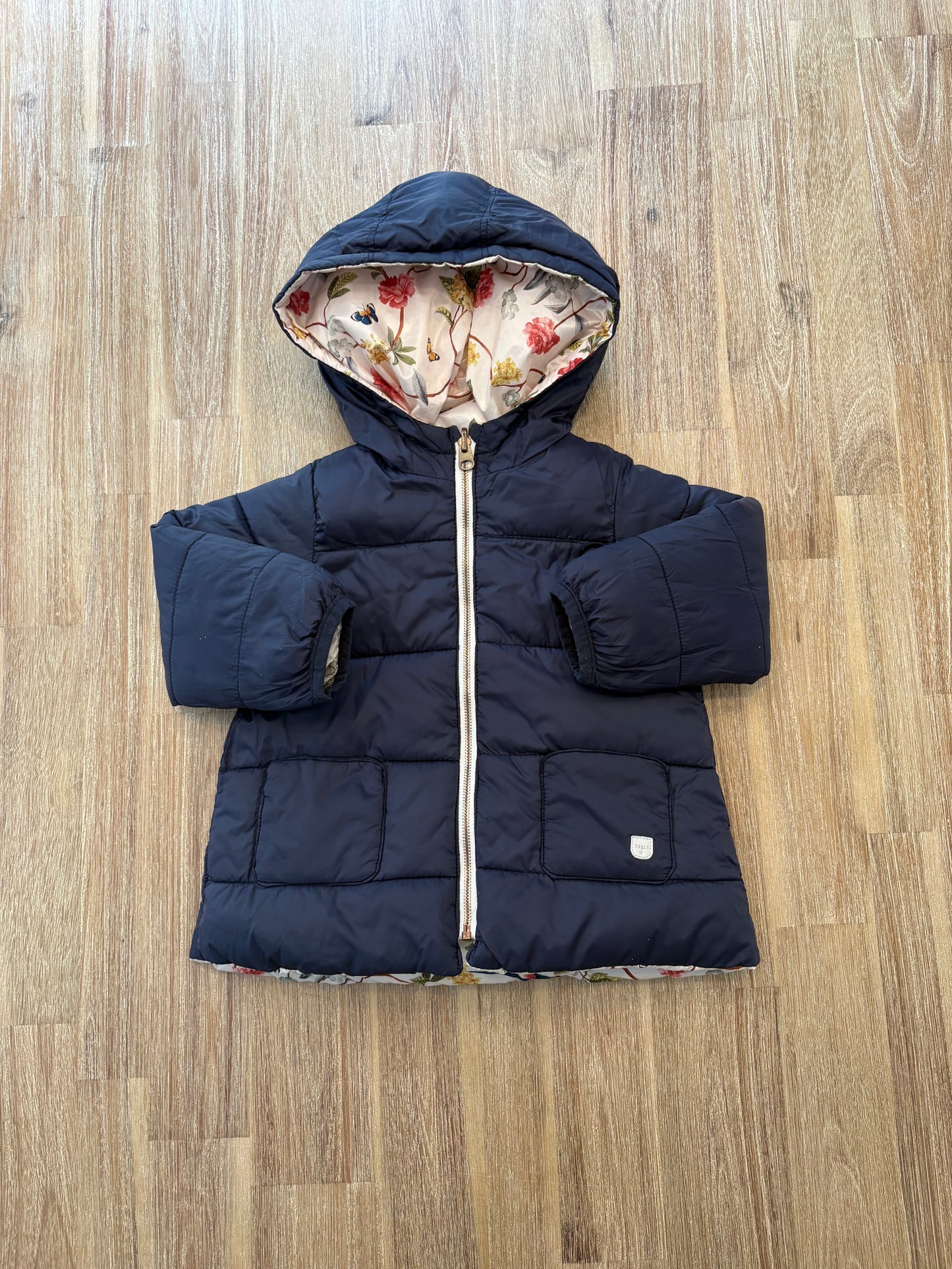 *Sans étiquette* Réversible 12-18 mois / Zara