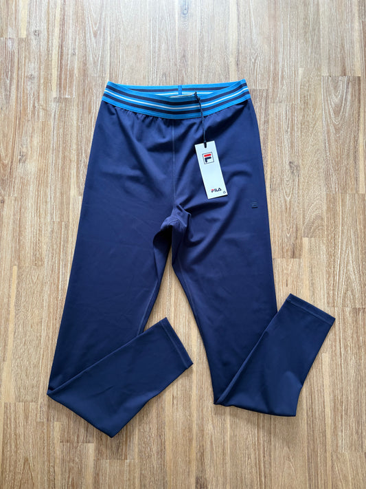 *Neuf* Medium / Fila